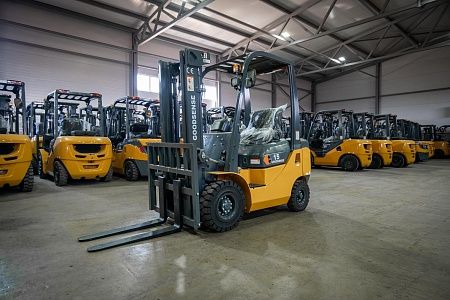  Дизельный погрузчик GOODSENSE FD15 1,5т 4,8м Yanmar Арт 424765 низкие цены 
