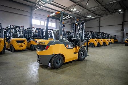  Дизельный погрузчик GOODSENSE FD25 2,5т 3,0м Mitsubishi Арт 614057 низкие цены 