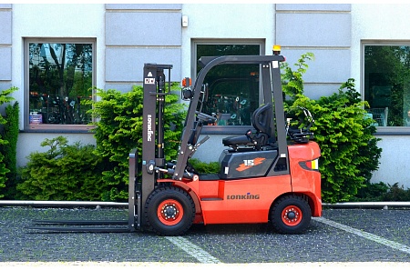  Бензиновый погрузчик LONKING LG15GLT 1,5т 3,0 м Nissan арт. 710152 низкие цены 